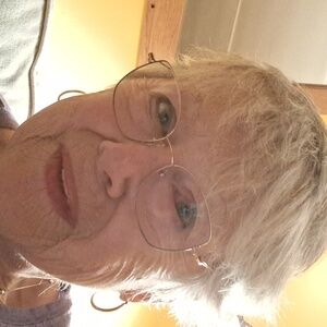 Meet your Posher, Arlene